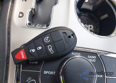 2013 Jeep Grand Cherokee Laredo from USA, damaged, VIN 1C4RJFAG2DC635342